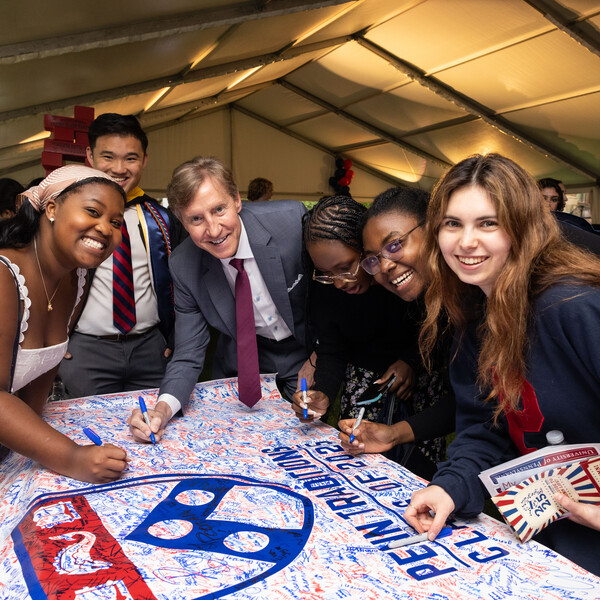 Penn President 2025 Senior Class Carnival